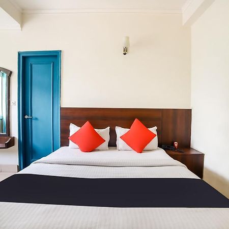 Capital O 48354 The Nest New Delhi Extérieur photo