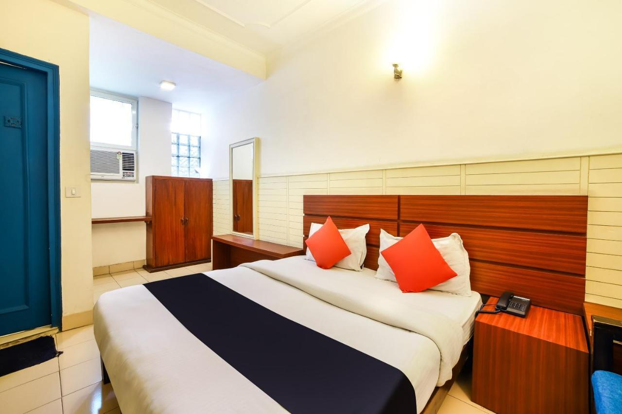 Capital O 48354 The Nest New Delhi Extérieur photo