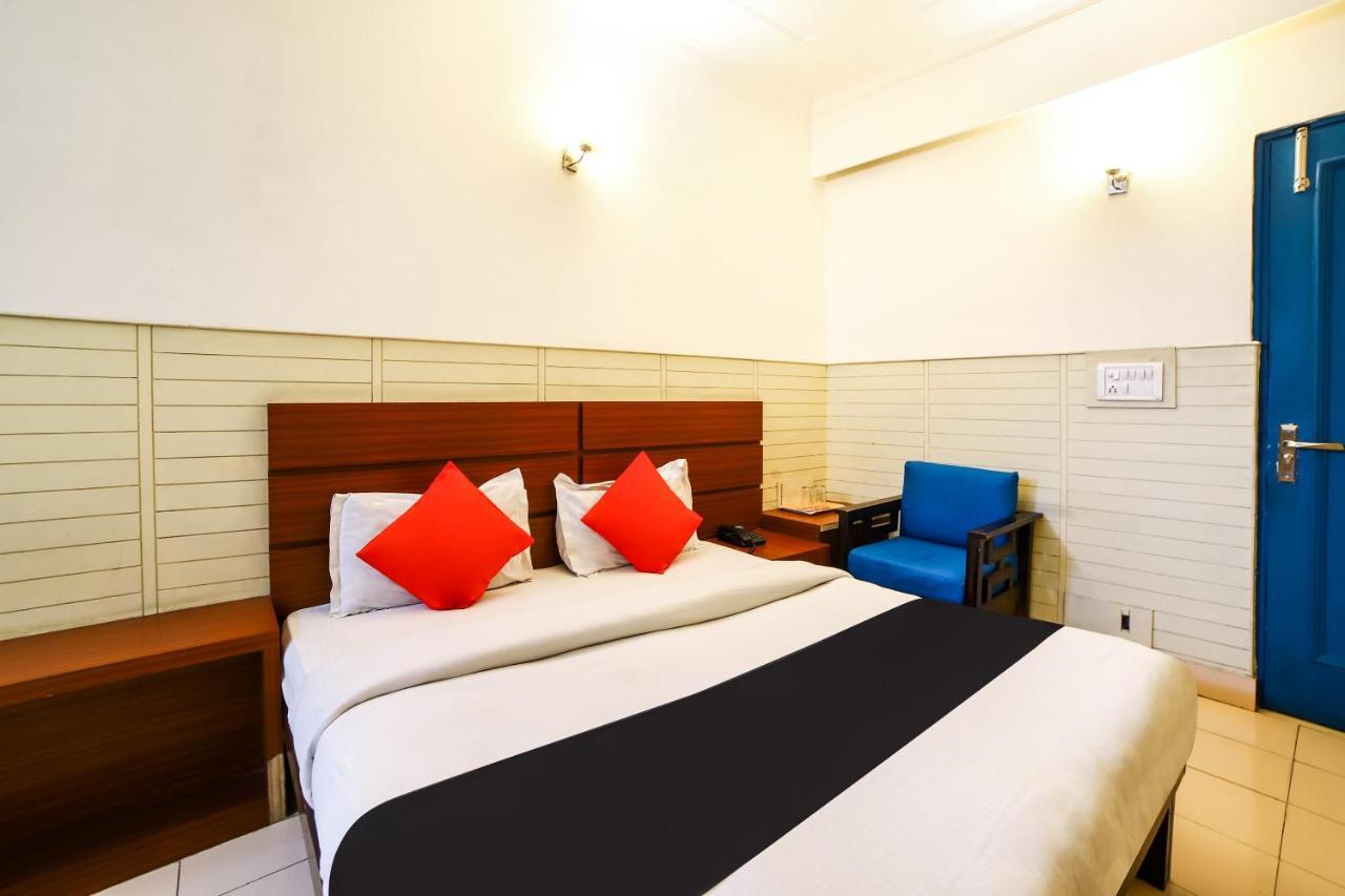 Capital O 48354 The Nest New Delhi Extérieur photo
