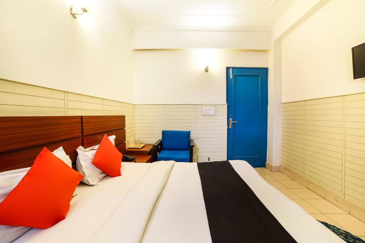 Capital O 48354 The Nest New Delhi Extérieur photo